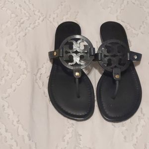 Tory Burch Flat Black Scandals